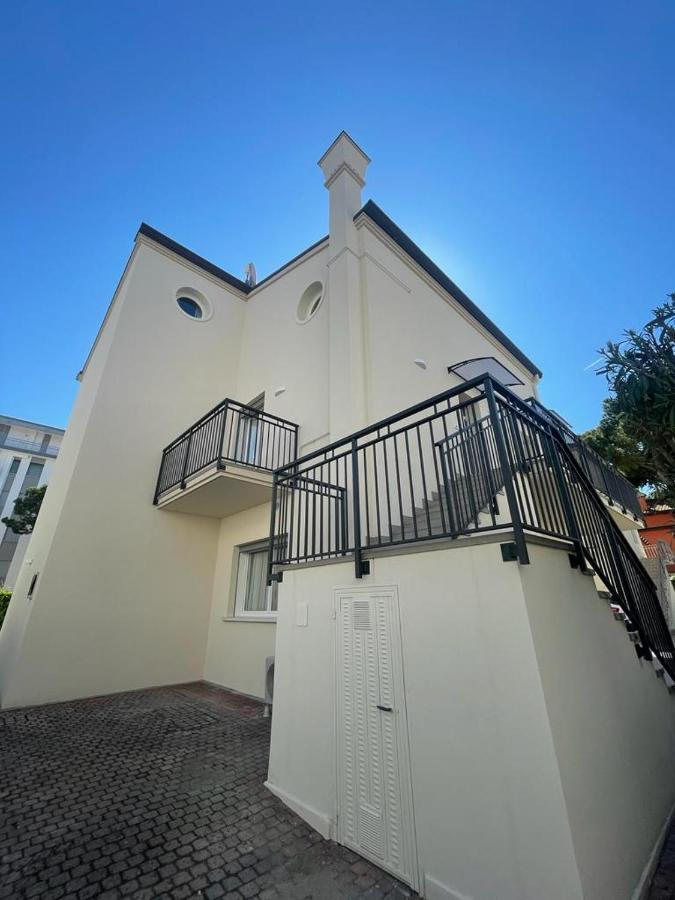 Villa Emma -Walterigato Apartments Solo Per Famiglie Lido di Jesolo Exteriér fotografie